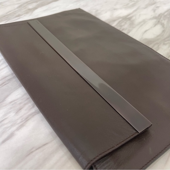 Rare GUCCI Metal Trim Brown Envelope Bag with Shoulder Strap - Picture 7 of 16